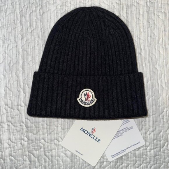 Moncler Men's Black Hat✨✨ - Picture 1 of 2